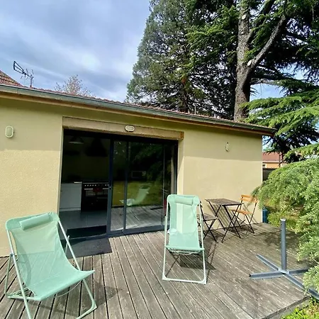 La Lande - Petite Maison Avec Jardin Apartment Vendat